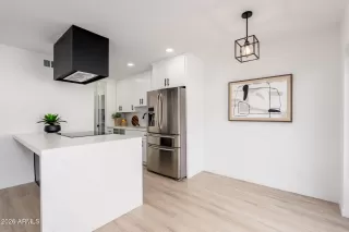 Photo #6: 6993694 Listing 