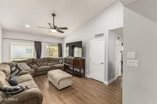 Photo #1: 6993732 Listing 