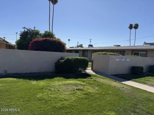 MLS: 6993733 Condo For Sale