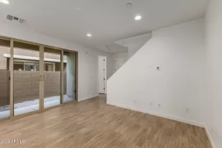 Photo #6: 6993795 Listing 