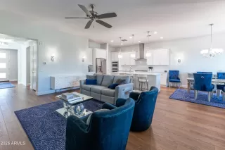 Photo #6: 6993822 Listing 