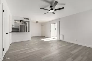 Photo #4: 6993861 Listing 