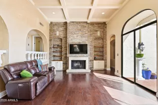 Photo #2: 6993906 Listing 