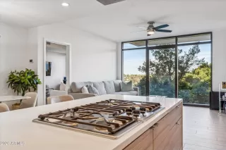 Photo #1: 6993951 Listing 