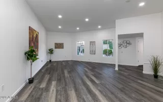 Photo #6: 6994640 Listing 