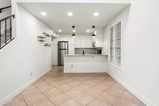 Photo #3: 6994765 Listing 