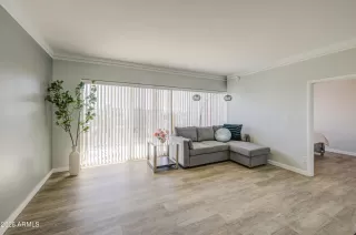 Photo #1: 6995140 Listing 