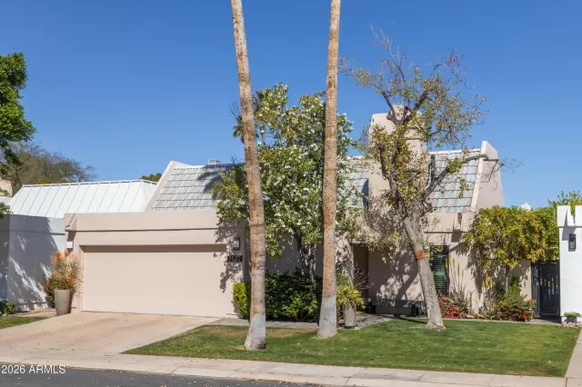 MLS: 6995172 Condo For Sale