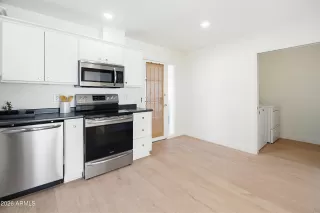 Photo #5: 6995224 Listing 