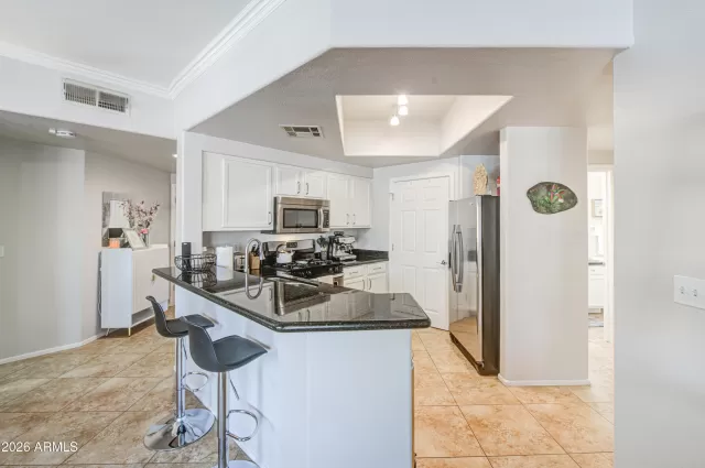 MLS: 6995253 Condo For Sale