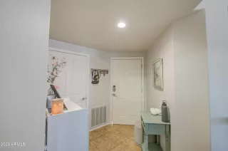 Photo #2: 6995253 Listing