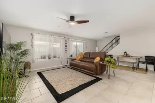 Photo #5: 6995295 Listing