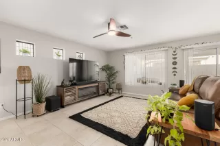 Photo #6: 6995295 Listing