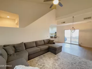 Photo #4: 6995322 Listing