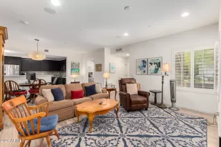 Photo #6: 6995402 Listing