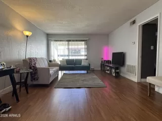 Photo #3: 6995488 Listing