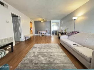 Photo #5: 6995488 Listing