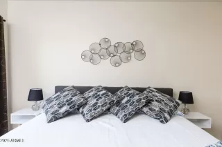 Photo #6: 6995498 Listing 