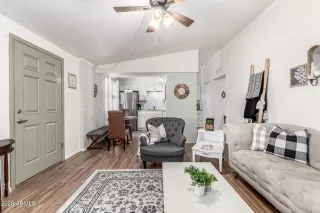 Photo #6: 6995534 Listing 