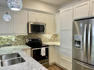 Photo #5: 6995564 Listing