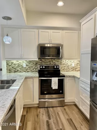 Photo #6: 6995564 Listing