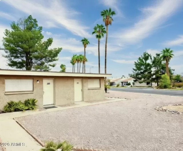 MLS: 6995733 Condo For Sale