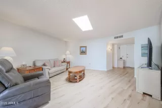 Photo #2: 6995939 Listing 