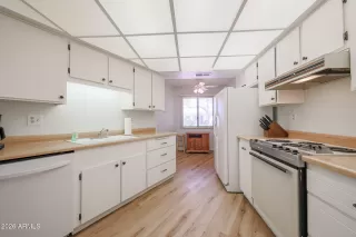 Photo #4: 6995939 Listing 