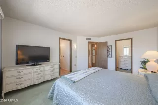 Photo #6: 6995939 Listing 