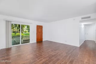 Photo #2: 6996030 Listing 