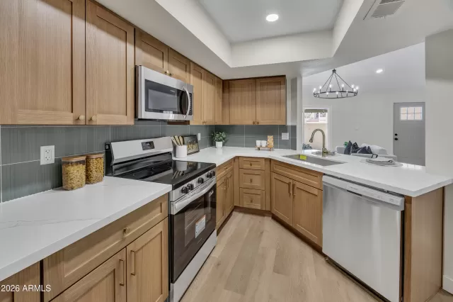 MLS: 6996033 Condo For Sale