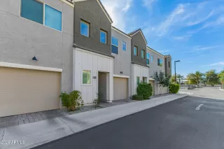 Photo #2: 6996133 Listing 