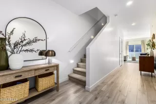 Photo #4: 6996133 Listing 