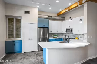 Photo #5: 6996138 Listing 