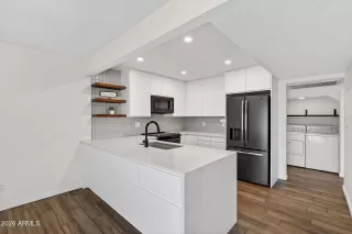 Photo #1: 6996149 Listing 