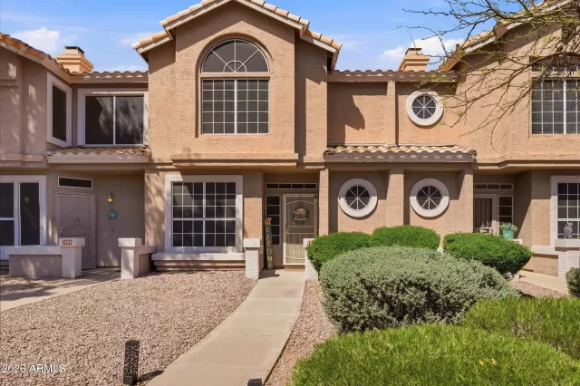 MLS: 6996210 Condo For Sale