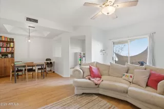 Photo #6: 6996210 Listing