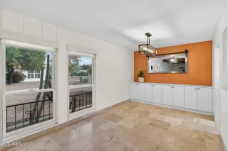 Photo #5: 6996220 Listing 