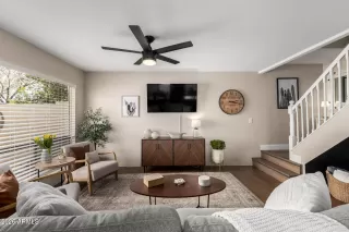 Photo #6: 6996276 Listing 