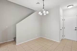 Photo #5: 6996440 Listing 