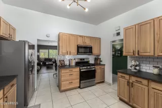 Photo #2: 6996447 Listing 