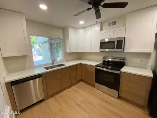 Photo #6: 6996594 Listing 