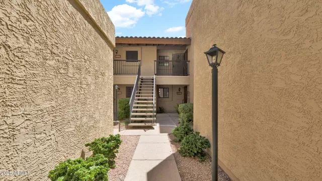 MLS: 6996957 Condo For Sale