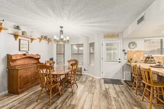 Photo #4: 6997057 Listing 