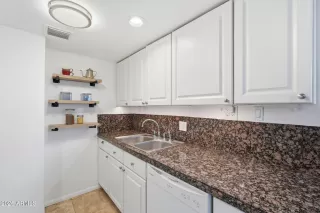 Photo #1: 6997109 Listing 