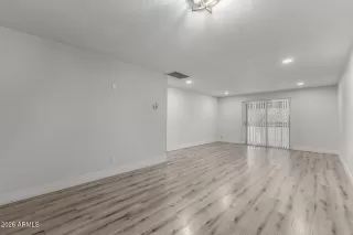 Photo #5: 6997139 Listing 