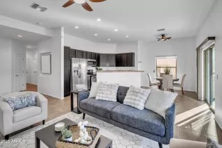 Photo #4: 6997257 Listing 