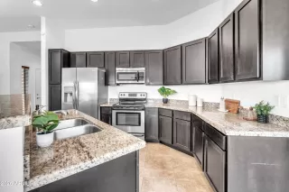 Photo #6: 6997257 Listing 