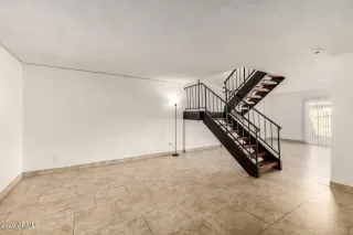 Photo #5: 6997293 Listing 