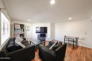 Photo #3: 6997357 Listing 